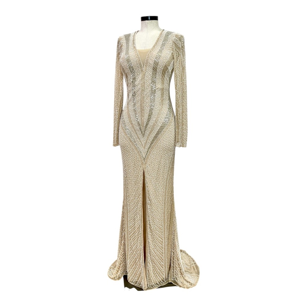 Chic Long Sleeve Beige Gown